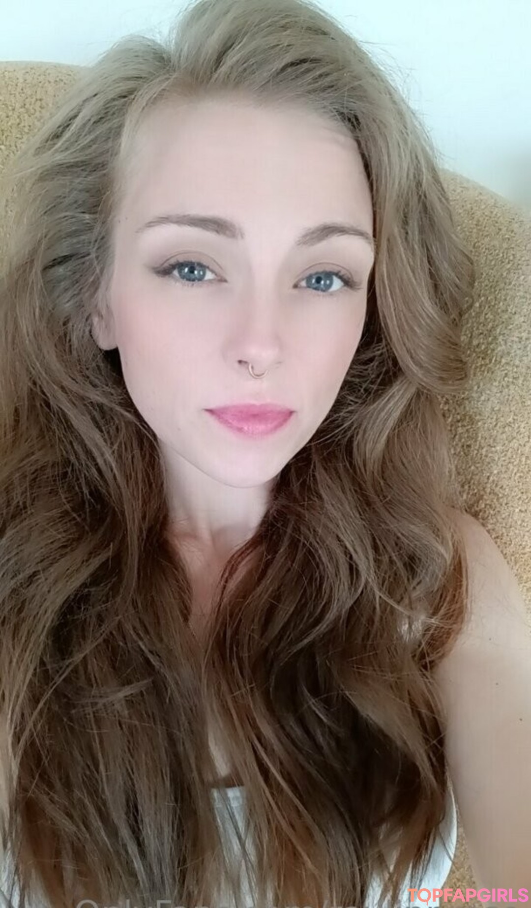 Alasti lekkinud OnlyFans-i pilt Raylinnrose #25