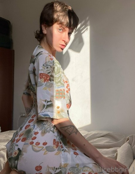Lalicebbgirll  nude leaked OnlyFans photo