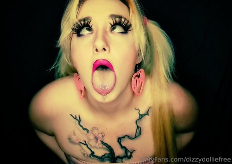 Dizzydolliefree