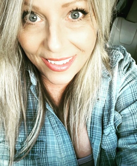 Tennesseegirl72