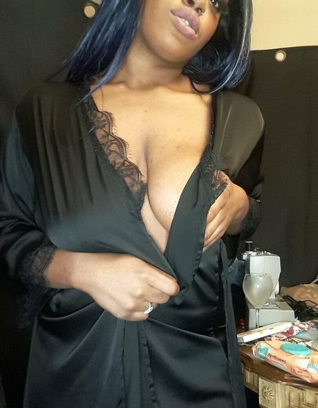 Photo nue de fuite OnlyFans de Sweeeetcaramella