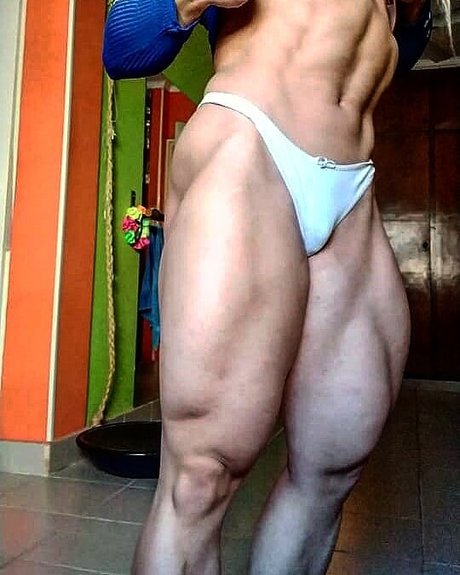 Nahá fotka uniklých OnlyFans od Micaela Viscido