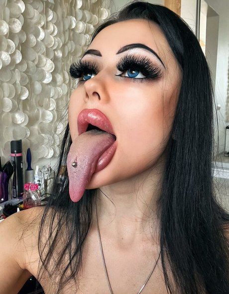 Naken läckt OnlyFans-bild av Alison Beth