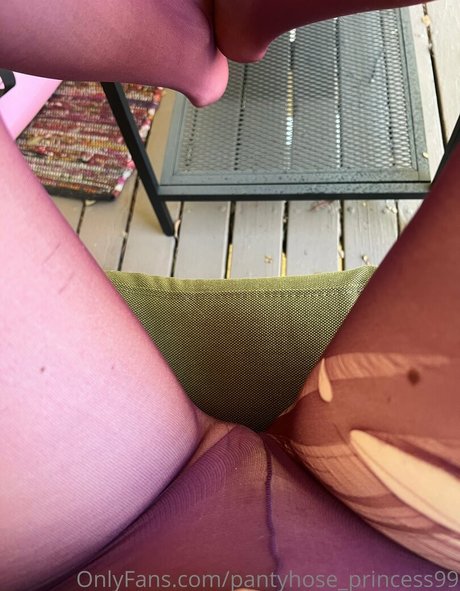 Pantyhose_princess99