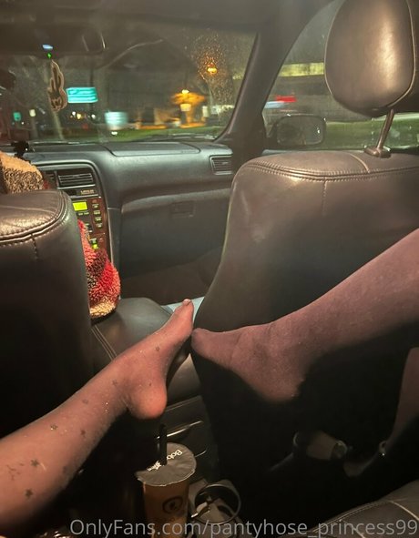 Pantyhose_princess99