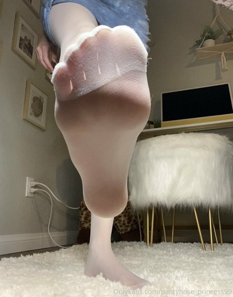 Pantyhose_princess99