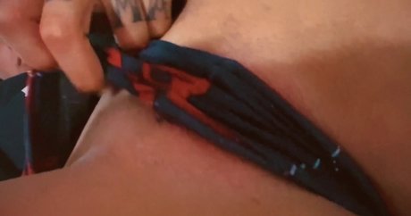 Nahá fotka uniklých OnlyFans od Petra Mattar