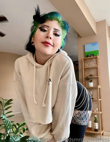 Mistressroxybdsm