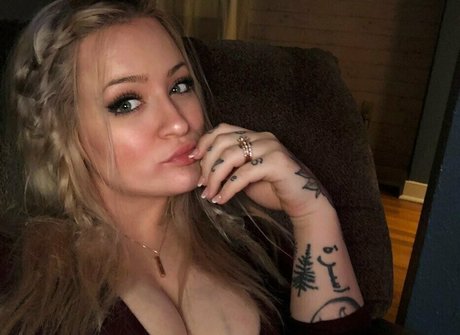 Blondekittycattt
