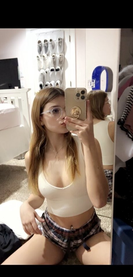 Katie Nilsen OnlyFans 유출 누드 사진