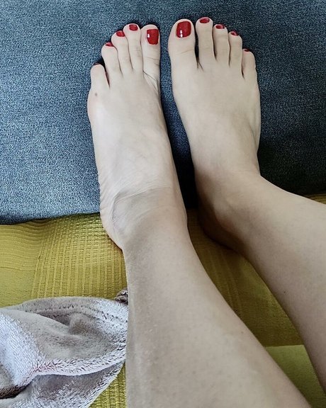 Foto desnuda filtrada de OnlyFans de Mommy Time