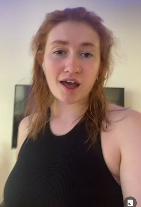 Nahá fotka uniklých OnlyFans od Howdyhowdyyall1
