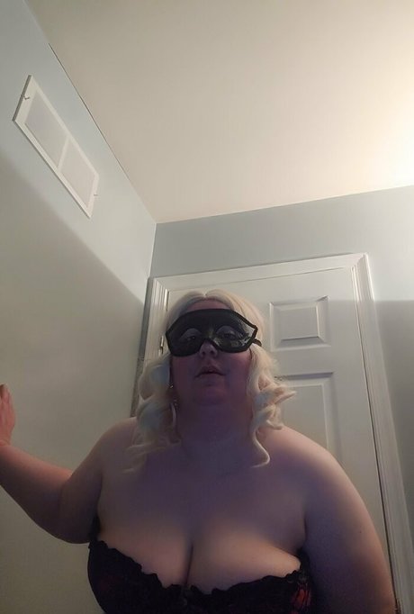 Maskedlibrarian  nude leaked OnlyFans photo