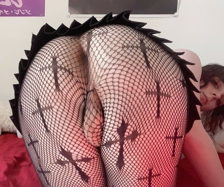 Alaston vuotanut OnlyFans-kuva Ghostlovecraft