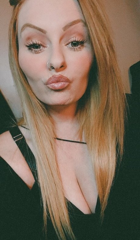 Temptressqueen1