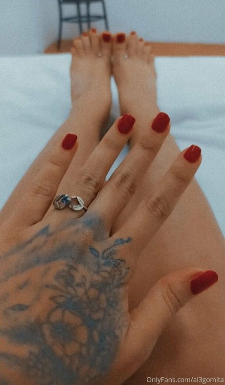 Nøgent lækket OnlyFans-billede af Al3gomita