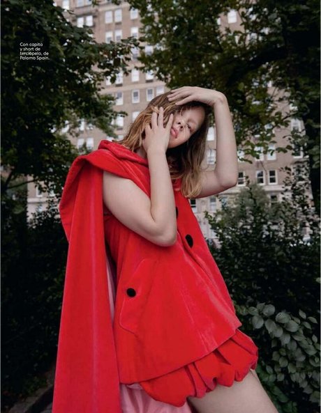 Mia Goth