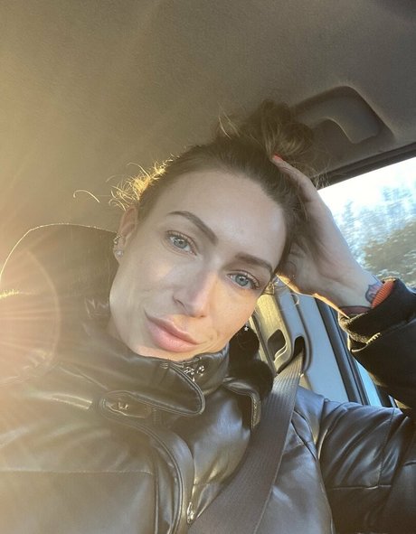 Ava_austen