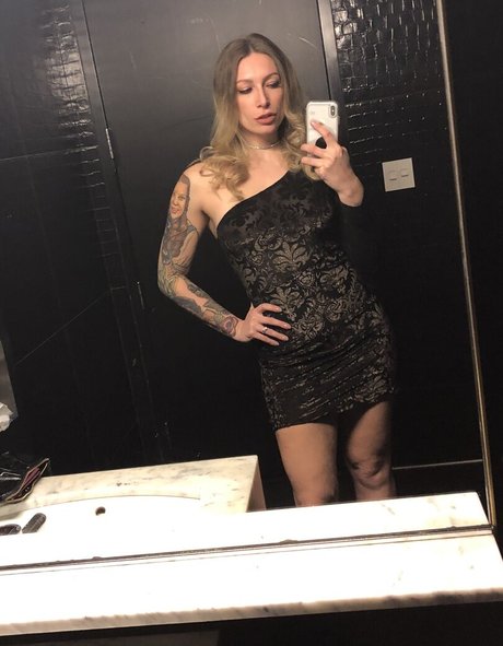 Ava_austen