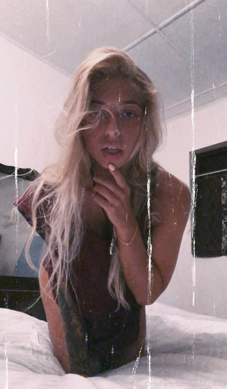 Alaston vuotanut OnlyFans-kuva Thiskindasnow