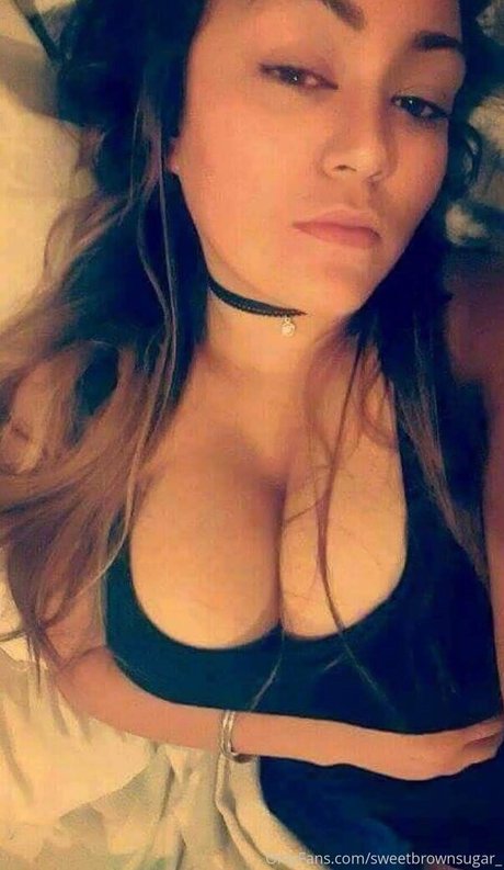 Naken läckt OnlyFans-bild av Sweetbrownsugar