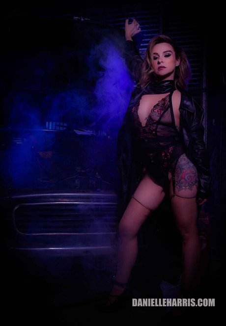 Обнаженная фотография утечки OnlyFans от Danielle Harris