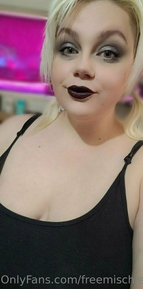 Nahá fotka uniklých OnlyFans od Freemischievouskitty