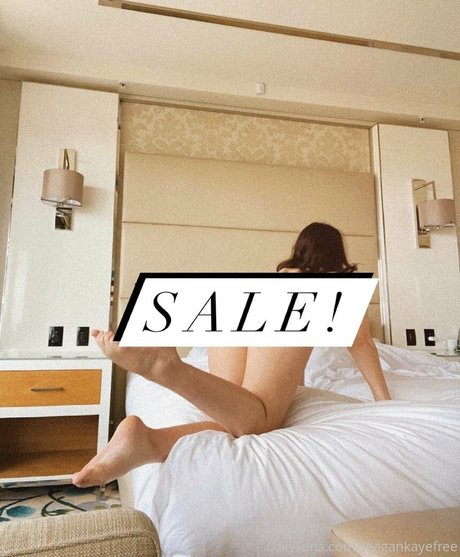 Naakte gelekte OnlyFans-foto van Whoisteagan