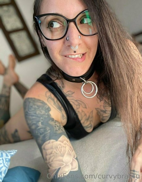 Nagie wyciekłe zdjęcie OnlyFans od Curvybrat4u