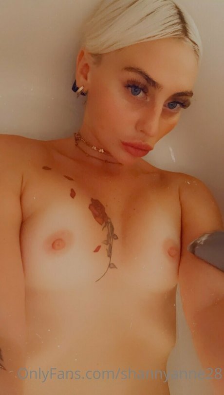 Photo nue de fuite OnlyFans de Shannyanne28