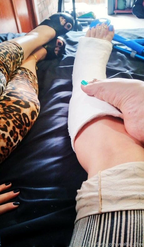 Naken läckt OnlyFans-bild av Yelahiagfree