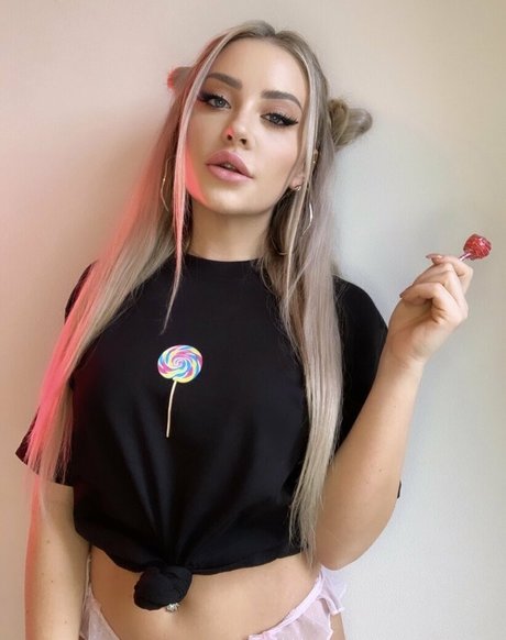 Naakte gelekte OnlyFans-foto van Englishrosefree