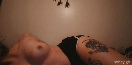 Honeygirl OnlyFansリークヌード写真