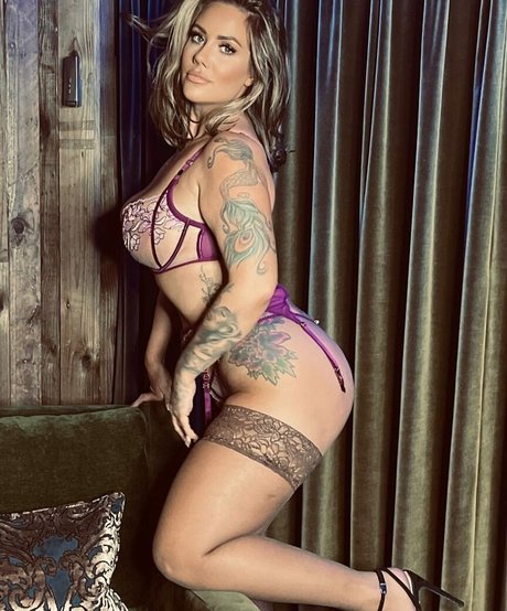 Victoria Love
