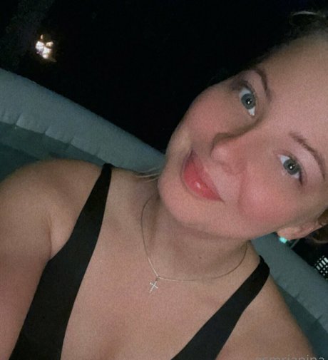 Nahá fotka uniklých OnlyFans od Asmrjanina