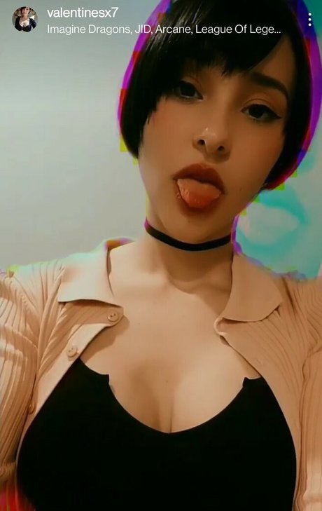 Nahá fotka uniklých OnlyFans od Yukivalentine