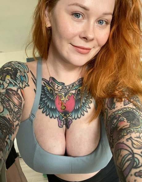 Naakte gelekte OnlyFans-foto van Meowmistidawn