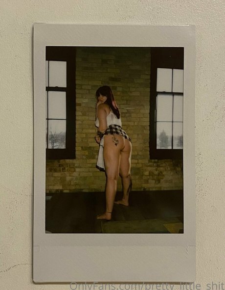 Naken läckt OnlyFans-bild av Prettylittleshit