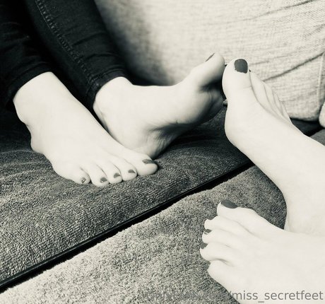 Foto di nudo di fuga di OnlyFans di Misssecretfeet