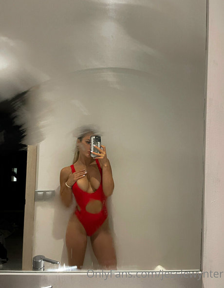 Naken lekkede OnlyFans-bilde av Jessie Renee Wynter