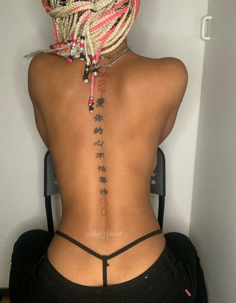 Naken läckt OnlyFans-bild av Sultryaphodite