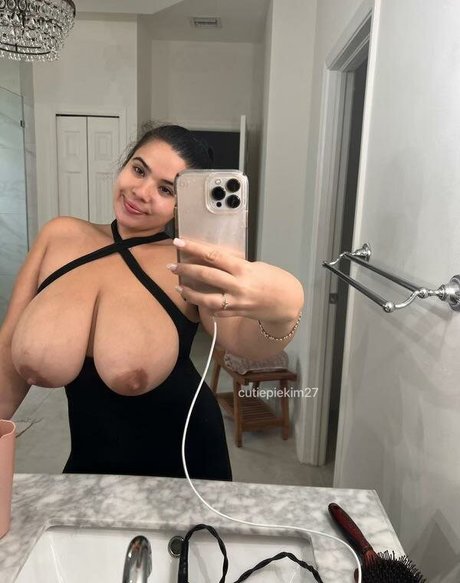 Cutie Pie OnlyFans 유출 누드 사진