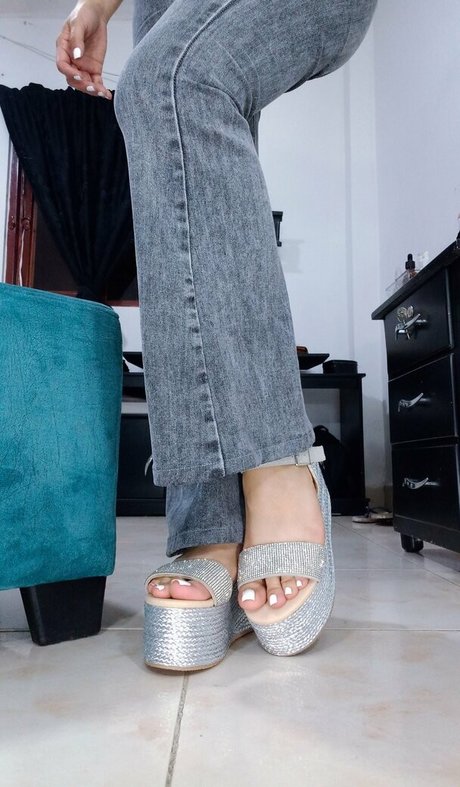 Angiiefeet