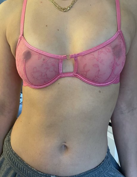 Naken läckt OnlyFans-bild av Blue Monster