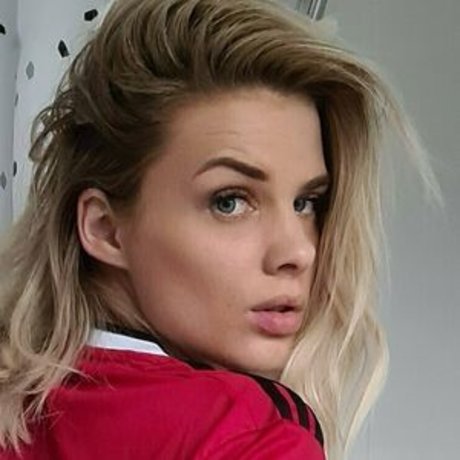 Naken läckt OnlyFans-bild av Asha Evans