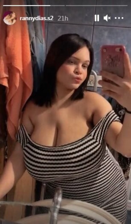 Nahá fotka uniklých OnlyFans od Ranny Dias