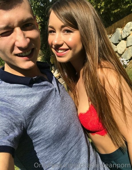 Photo nue de fuite OnlyFans de Charliedeanporn