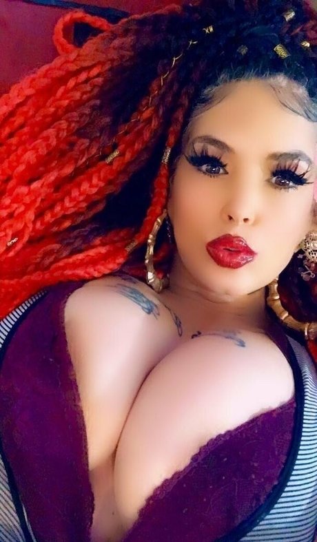 Sexistrawberry5611