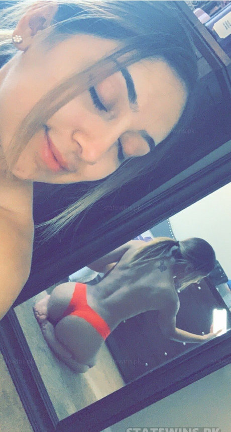 Foto di nudo di fuga di OnlyFans di Mariah Castellanos