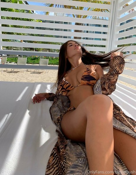Nahá fotka uniklých OnlyFans od Rachel Bush